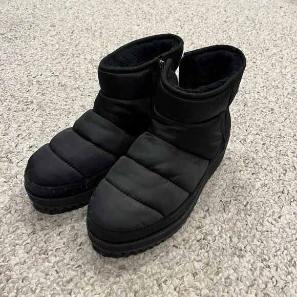 Ugg Ridge Mini Waterproof Puffer Boots Sz 9 Winter Snow Casual - Picture 1 of 7